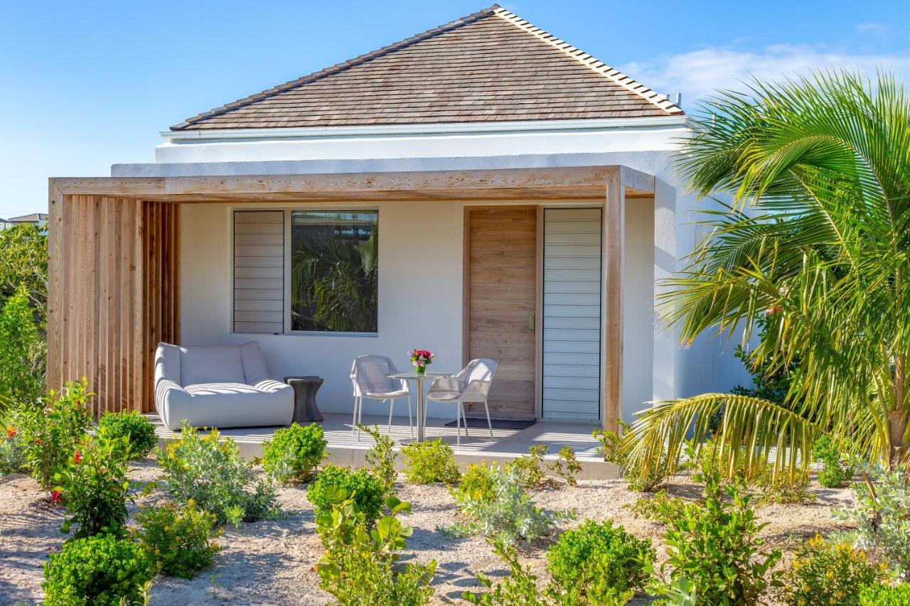 Beach Enclave Grace Bay Exterior photo