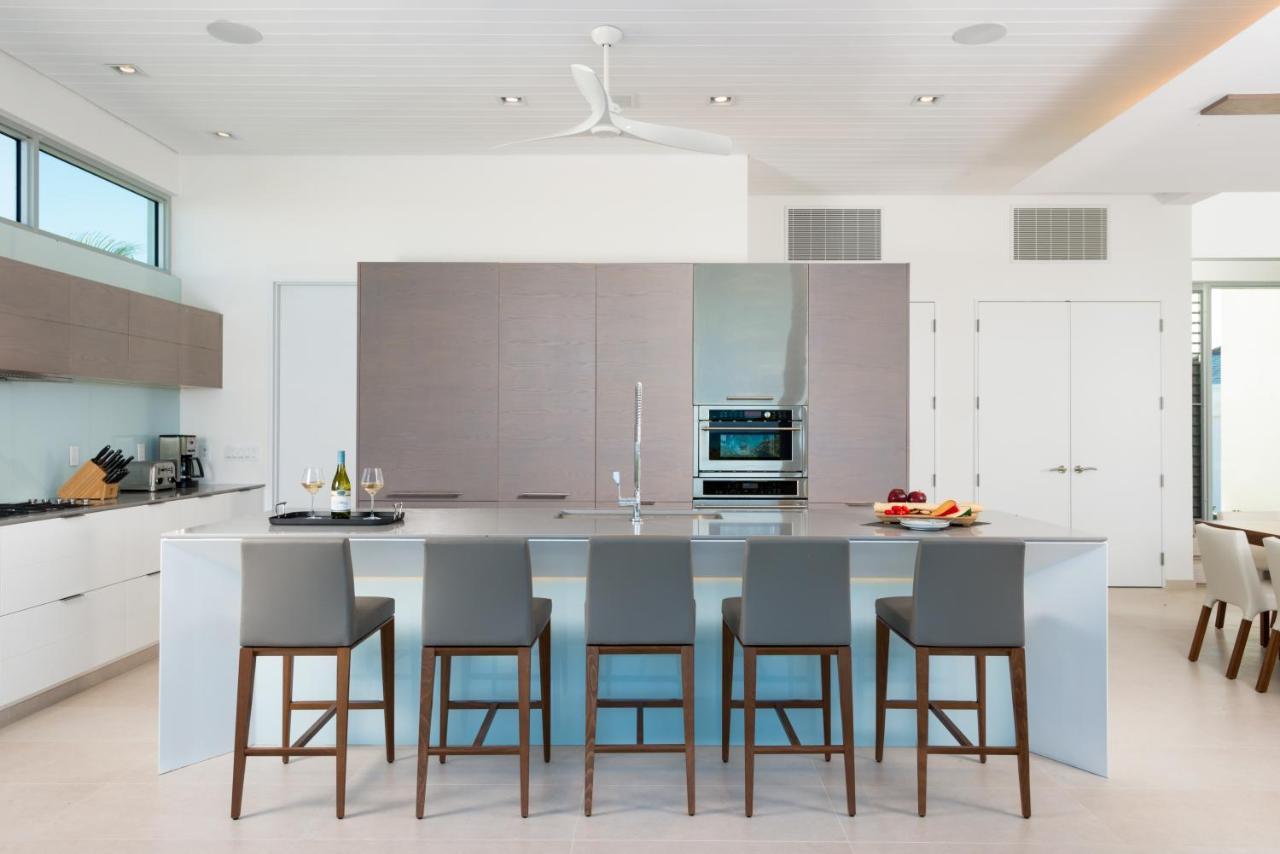 Beach Enclave Grace Bay Exterior photo