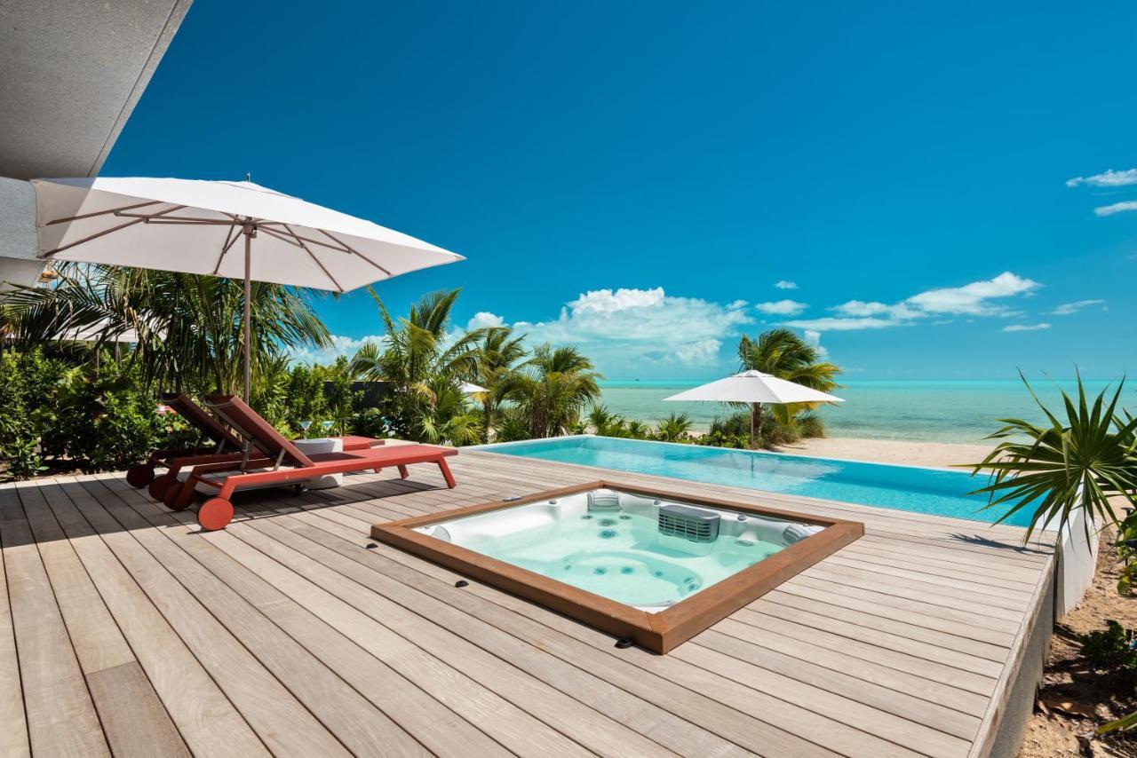 Beach Enclave Grace Bay Exterior photo