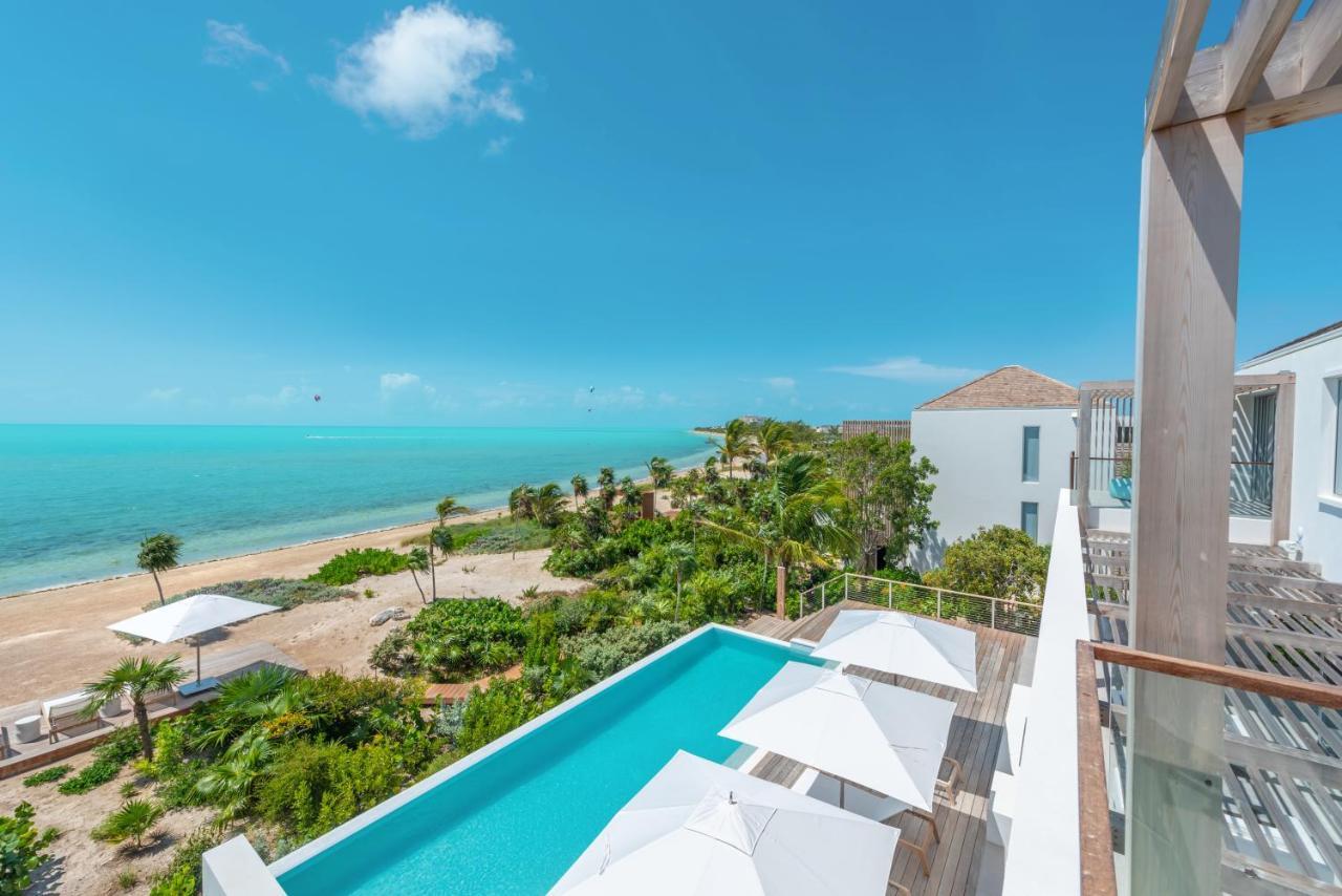 Beach Enclave Grace Bay Exterior photo